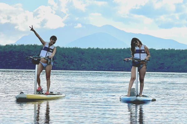 山梨・西湖・SUPレンタル】1人乗り足漕ぎSUP「Mirage eclipse
