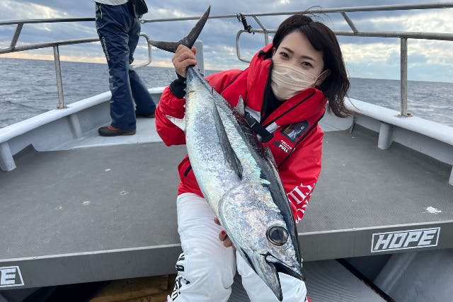 【三重・大紀町・トンボジギング】マグロやカツオを狙って船釣り！船長おススメポイントで大物を釣ろう★《貸し切りプラン》