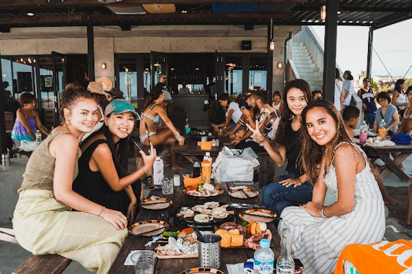 沖縄・お手軽BBQ】準備片付け不要で幹事も楽チン！団体40名受入