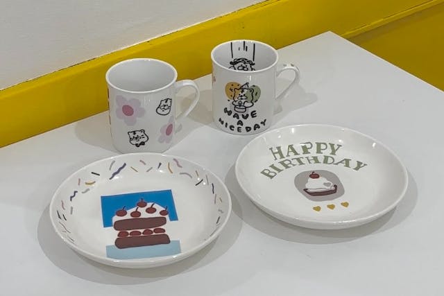 【大阪・浪速区】恵美須町駅徒歩3分！200種以上のデザインシート・転写紙から選べる！韓国で大人気のオリジナル陶器食器作り♪