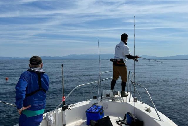 【新潟・船釣り体験】手ぶらOK！川海からの景色と釣りを楽しもう！ご家族連れ・カップル・ご友人との思い出作りにおすすめ♪　