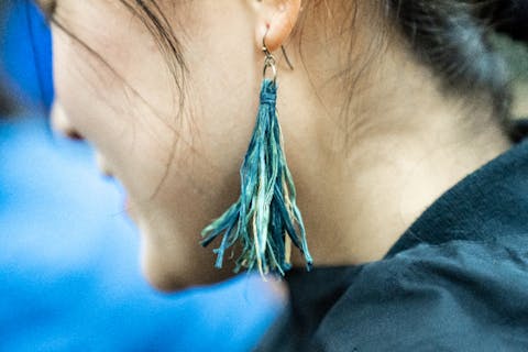 【山形・鶴岡・手作り雑貨】木の糸しなもっこでタッセル作り体験 ♪ 自分だけのチャームやピアスを作りましょう