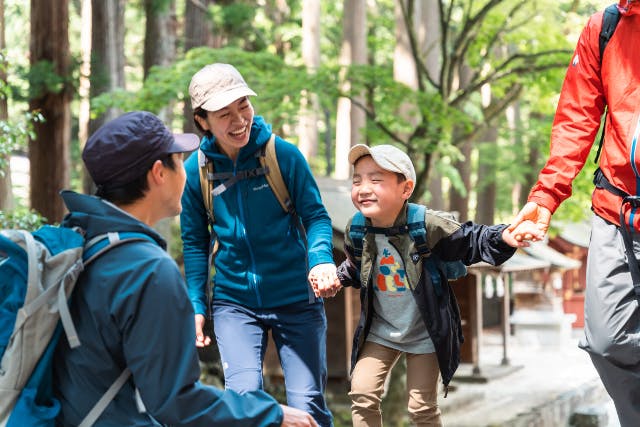 【山梨・富士吉田・ハイキング】家族で楽しむ富士山ショートハイキング！通年OKの2合目コースは初心者やお子様連れに最適。