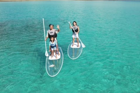 【沖縄・宮古島・クリアSUP】ドローン撮影付クリアSUP&シュノーケリングツアー！ウミガメorコーラルシュノーケリングが選べるコース／写真データ無料／ウエットスーツ無料
