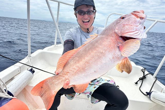 【石垣島・完全貸切】大物が狙える！船で行く1日ルアーフィッシング！！（手ぶらOK、写真プレゼント）