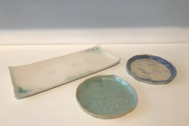 作家　陶芸作家　手捻り　茶碗　ビードロ釉　個性的な器　工芸品 作家 陶芸作家 手捻り 茶碗 ビードロ釉 個性的な器 工芸品 白釉窯変刳