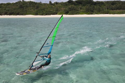 【沖縄・宮古島】リトライ！ウインドサーフィンクラス（2時間）