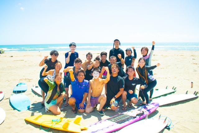 【オープン割実施中！】宮崎で最高のサーフィン体験を！無料レンタルあり（2時間）