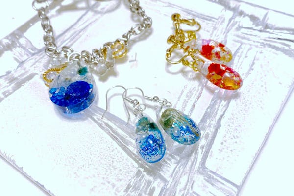 京都・烏丸・ハンドメイドアクセサリー体験】個性あふれる