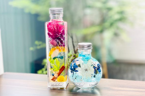 静岡・焼津・ハーバリウム】美しい植物標本の世界 ハーバリウムボトル