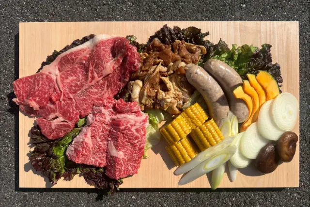 【三重・ウォーターパーク】日本最大級のウォーターパーク前売り入場券＋BBQセットプラン（牛セット）