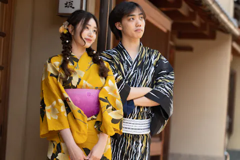 【京都・浴衣レンタル・カップルプラン】 お好きな浴衣で京都の町を歩こう！ 着付けに必要なものは全てご用意♪持ち物なしでOK！ （女性はヘアセット込み）