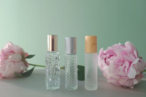 【鎌倉・ネイル&ハンドオイルブレンド体験】鎌倉の景色や色彩をイメージした香りをレシピに沿ってブレンド☆初心者の方にもおすすめ☆鎌倉の古民家で体験。雨の日も安心