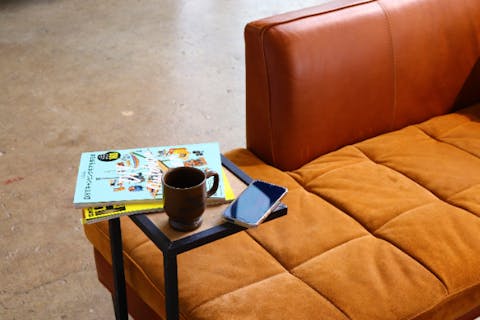 【静岡県・沼津市・溶接体験】溶接体験でオシャレなアイアンサイドテーブルを作ろう！〈オリジナルのインテリア家具製作体験〉