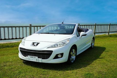 【沖縄・石垣島・レンタカー】オープンカーで満喫！高級車で1ランク上の旅行に！1日レンタルプラン・PEUGEOT207CC