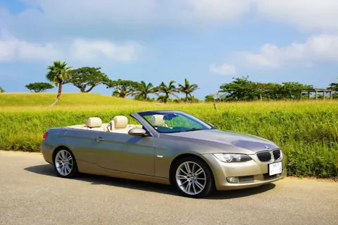 【沖縄・石垣島・レンタカー】オープンカーで満喫！高級車で1ランク上の旅行に 1日レンタルプラン BMW 335i カブリオレ