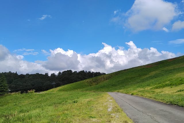 【長野・飯山・サイクリング】e-bikeサイクリングで高社山一周。幻の須賀川そばを楽しむ、プライベートガイドサイクリング