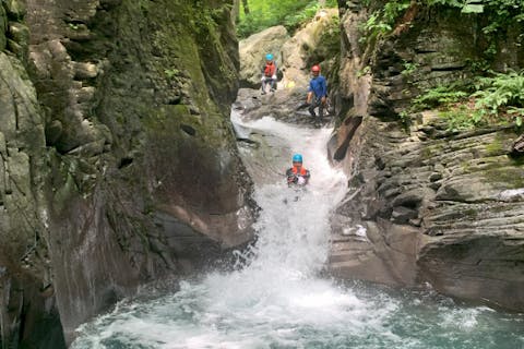 【長野・白馬・キャニオニング】白馬村の大自然を満喫できるスリリングなアクティビティを体験しよう！