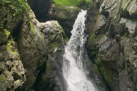 【長野・白馬・キャニオニング】体力に自信のある方におすすめ！キャニオニングスペシャルツアー！