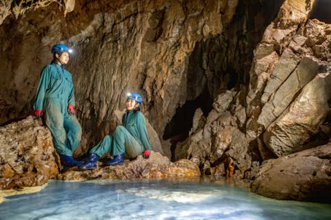 【三重・奥伊勢・洞窟探検】自然のままの鍾乳洞で洞窟探検！Aコース貸切プラン（半日）