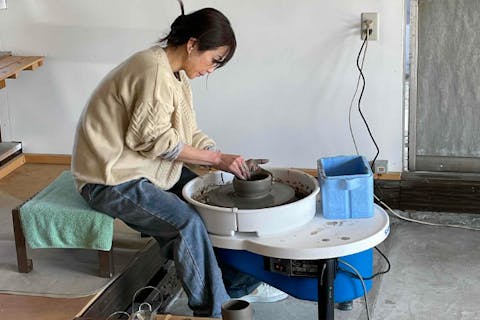 【静岡・御殿場・陶芸体験】電動ろくろで好きなものをつくろう♪時間制限なしで未経験でも安心！