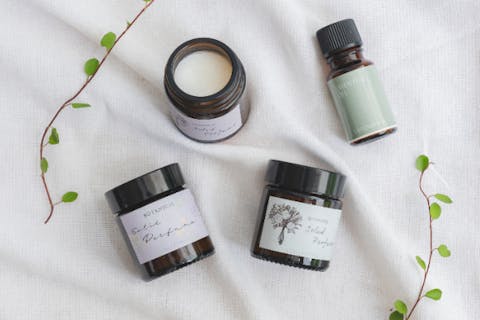 【静岡・熱海・ソリッドパフューム作り】誰でも簡単に自分だけのオリジナルの練り香水（所要時間：40分～50分）