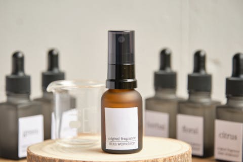 【静岡・熱海・アロマフレグランス作り】天然のエッセンシャルオイルで作るアロマフレグランス作り(所要時間：10〜20分)