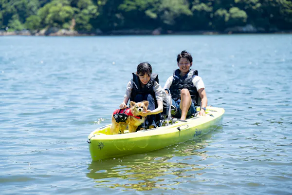 浜松・浜名湖】2人ペダルカヤック／手ぶらで湖上散歩／オールをもって