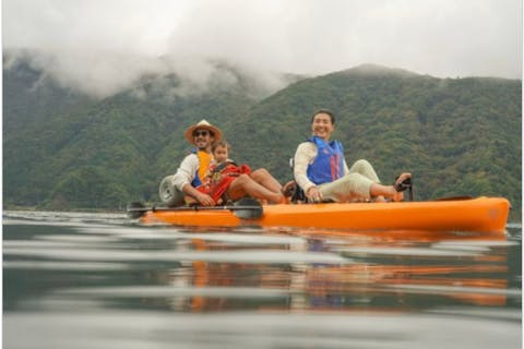 【浜松・浜名湖】2人ペダルカヤック／手ぶらで湖上散歩／オールをもって漕ぐ必要なし♪ワンちゃん（ペット）同乗可／親子・友達同士・カップルにもおススメ♪