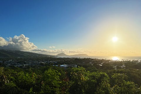 【ハワイ・ダイヤモンドヘッド】ハワイの象徴『ダイヤモンドヘッド』早朝ハイキング