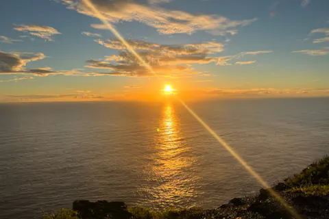 【ハワイ・ダイヤモンドヘッド・往復シャトル・マカプウ岬】日の出ハイキングと東海岸