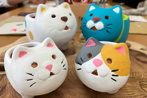 猫　テラコッタ絵76 ファミリー向け・広島尾道・アクティビティ】猫のテラコッタ絵付け体験