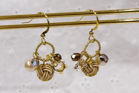 【三重県・津市・手作りピアス】不器用さんでも大丈夫！ あわじ玉を使ったピアス・イヤリング