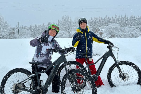 秋田・田沢湖】雪景色の中を駆ける！雪上サイクリングツアー