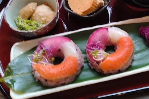 【秋田・能代・食育オーガニック料理講座】ドーナッツ型押し寿司を作ろう！