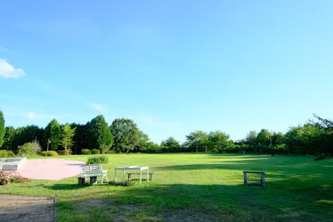【岡山・キャンプ】日本一飛行機が間近に見えるキャンプ場！ ソロ・デュオキャンプにおすすめのキャンプ場体験！ オートキャンプサイト