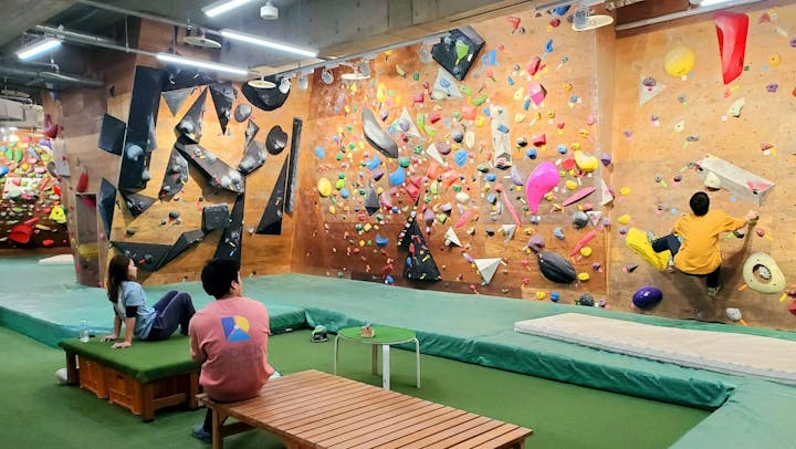 ボルダリングジム Rock Spot