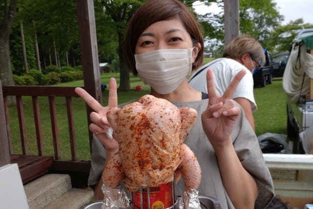 【秋田・秋田市・BBQ】ビア缶チキン（鶏の丸焼き）を焼こう！見て触って美味しくいただける本格BBQ体験