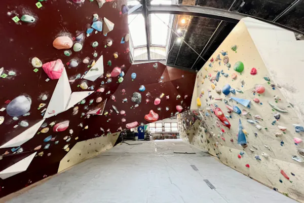 大阪・高槻・ボルダリング】初心者大歓迎！asoview!限定！レンタル付き