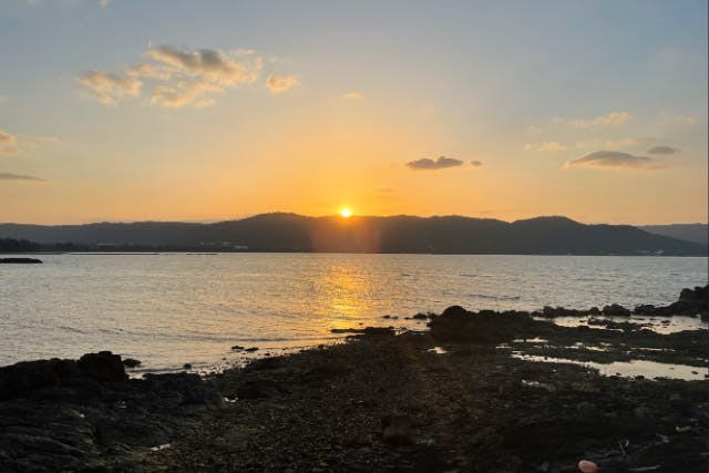 【奄美大島・SUP体験】奄美大島は夕日も綺麗です！サンセットサップはいかがですか？