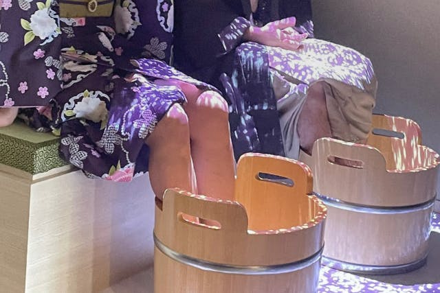 【京都・祇園・足湯】デジタルアートフラワー＆足湯＆フットマッサージ・30分コース（当店限定メニュー）