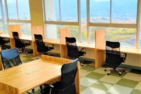 【和歌山・カフェ】＜コワーキング室＞学校で静かに作業してみませんか？