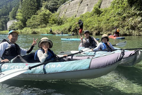 【高知・仁淀川・カヤック】仁淀ブルーに1番近い場所で2人乗りカヤック体験、女子旅にもオススメ！！