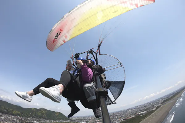 神奈川・平塚/大磯・パラモーター 】大満足のたっぷり20分ロング 神奈川・平塚/大磯・パラモーター 】大満足のたっぷり20分ロング