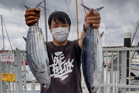【沖縄・糸満・釣り船】ライトトローリング体験！手ぶらで道具コミコミ料金！初心者でも大丈夫♪大物釣り（対象魚はカツオ/シイラ/キハダマグロなど）