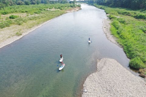 【栃木県・思川・SUP】毎回1組限定で貸切180分！まちなかを流れる自然豊かな思川をSUPで川下り！ちょっとドキドキのアドベンチャー！～ファミリー、カップル、お友達同士におすすめ～