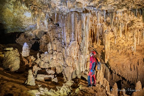 【鹿児島・沖永良部島・ケイビング】日本一の絶景ケイビング！リムストーンケイブコース！