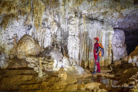 【鹿児島・沖永良部島・ケイビング】日本一の絶景ケイビング！水連洞コース！ ２回目以降ご参加のお客様のみ開催の上級者コースです！
