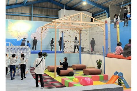 【岐阜・岐南町・トランポリン】2時間/大満足のお得プラン！トランポリン、ボルダリング、スポンジプールと15分間のサイバーホイールまで貸切で楽しめちゃう☆特典付きで楽しさ無限大♪