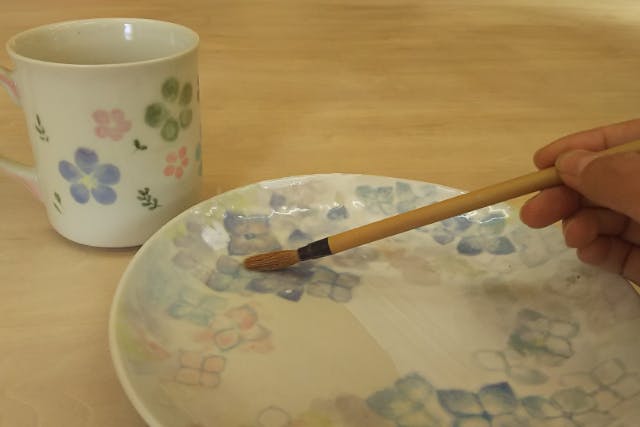 【千葉・流山・陶芸】絵付け体験♪お好きな絵柄でお皿やマグカップを彩ってみませんか？